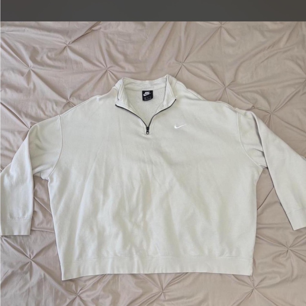 Nike White XXL Apparel Tag